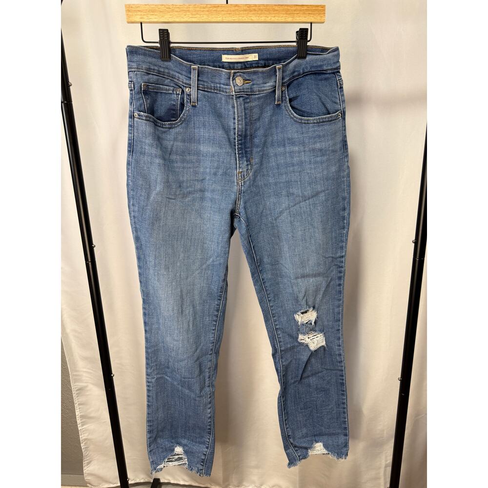 Levi’s 724 High Rise Straight Crop Jeans Women’s 31 Distressed Raw Hem Blue